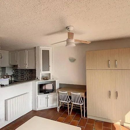 Apartamento En Bord De Mer, Rez De Jardin, Acces - Fr-1-610-90